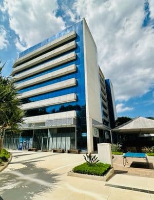 Target Offices e Mall - Union Tower Bloco 1